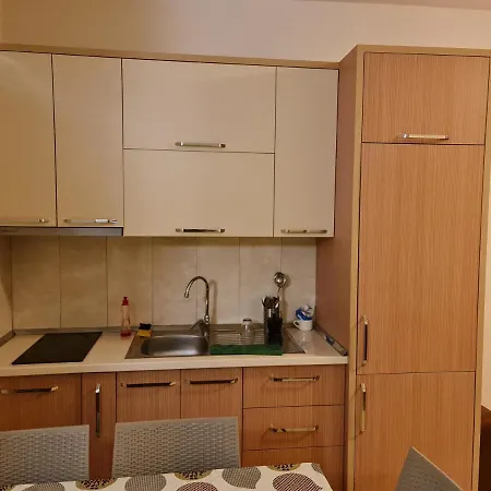 2-bedroom Sleeps 4 Free Parking 公寓 Vlorë