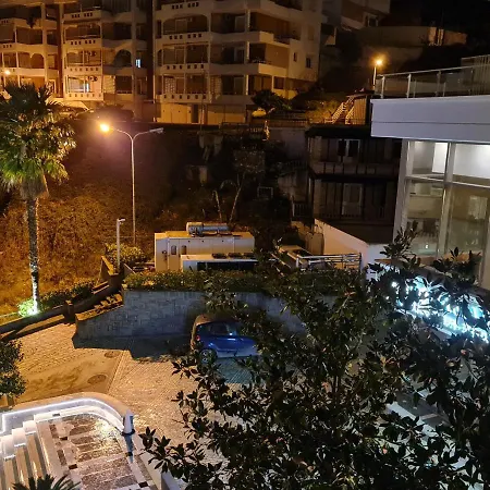 Appartement 2-bedroom Sleeps 4 Free Parking
