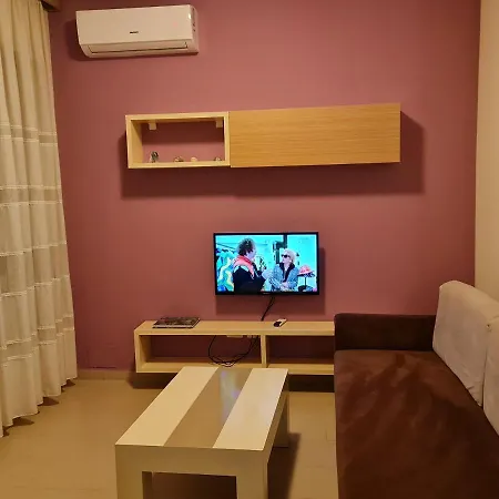 2-bedroom Sleeps 4 Free Parking Vlorë