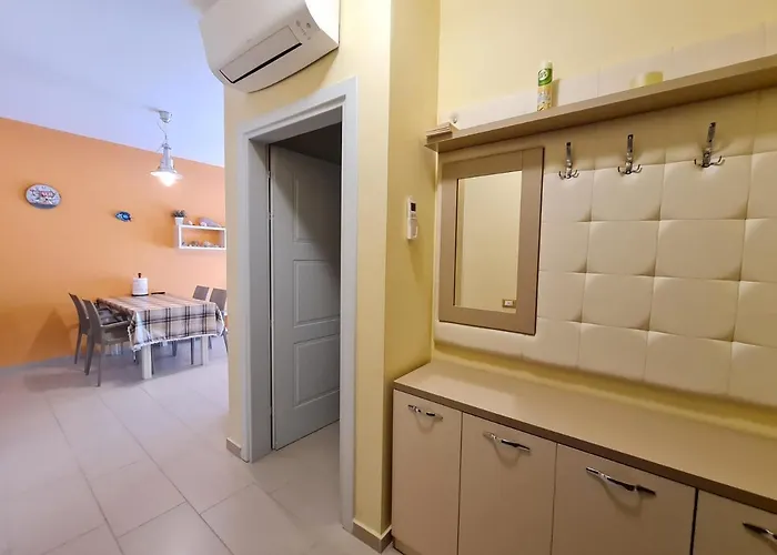 2-bedroom Sleeps 4 Free Parking Appartement