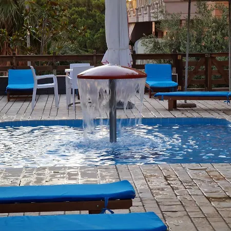 2-bedroom In דירה