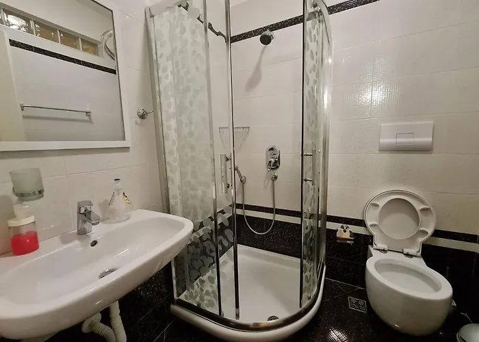 2-bedroom Sleeps 4 Free Parking Appartement *